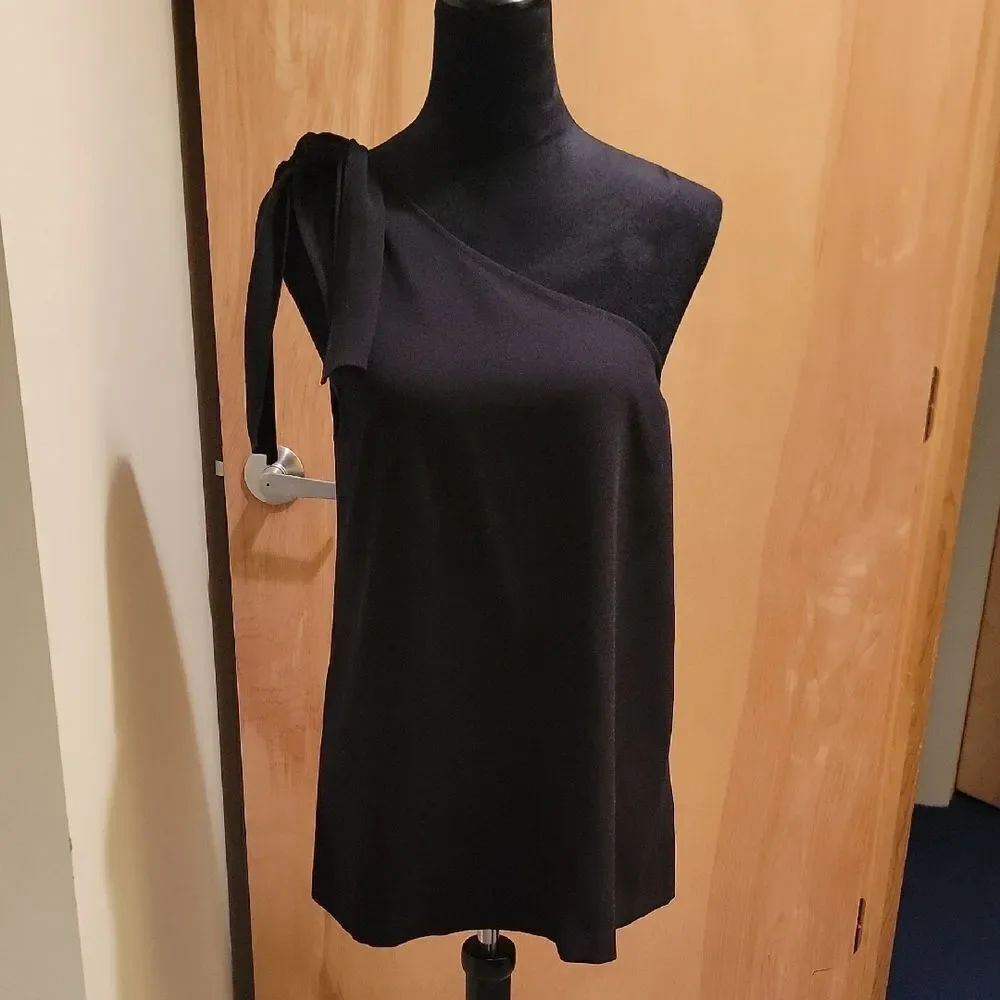 Theory Black One-Shoulder Top Sz Med